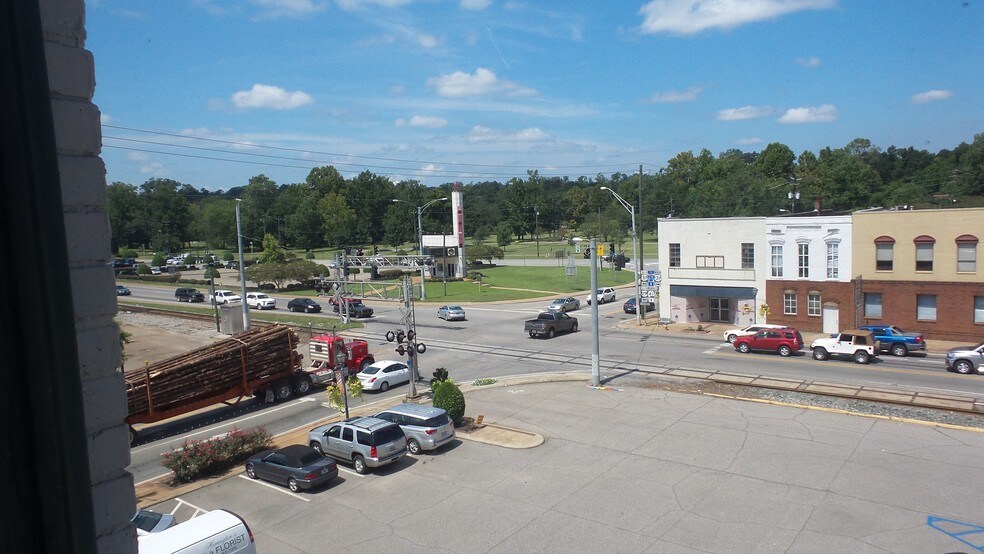 More Photos Of 102 Saint Joseph Ave, Brewton Storefront Retail Residential For Sale