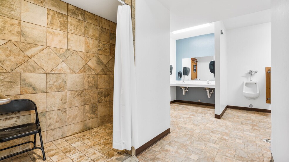More Photos Of 500 N Front St, Townsend General Retail For Sale
