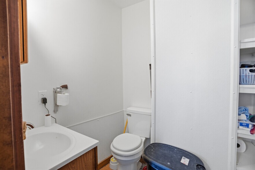 More Photos Of 130 Water St, Warren Apartments For Sale