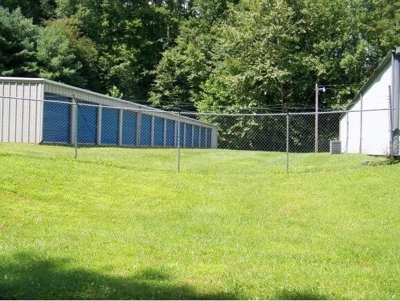 More Photos Of 7050 Highway 19 E, Roan Mountain Convenience Store For Sale