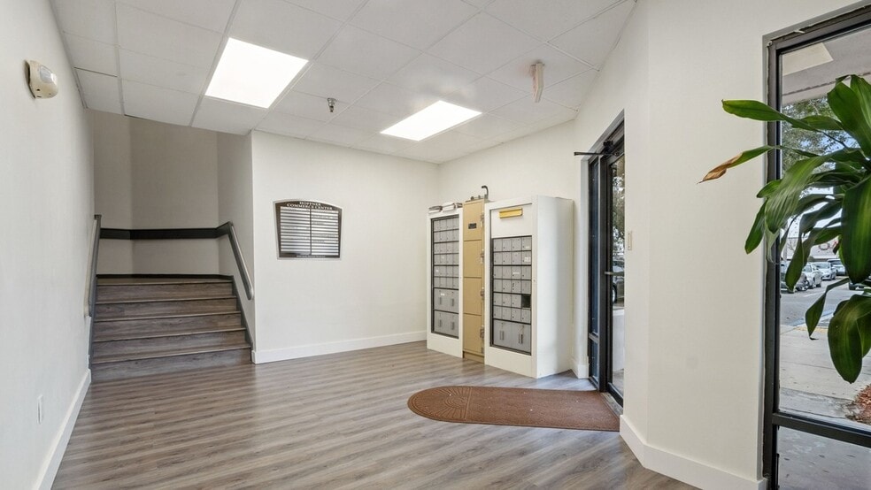 More Photos Of 5449 S Semoran Blvd, Orlando Unknown For Lease