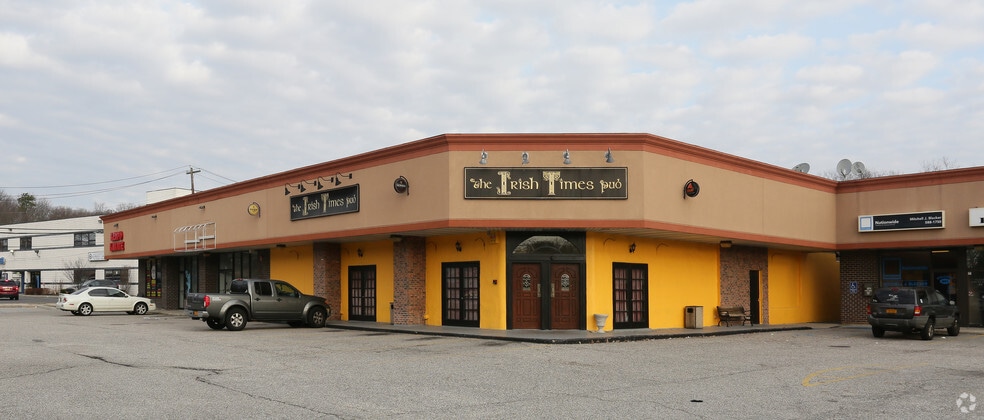 More Photos Of 975 Main St, Holbrook Unknown For Lease