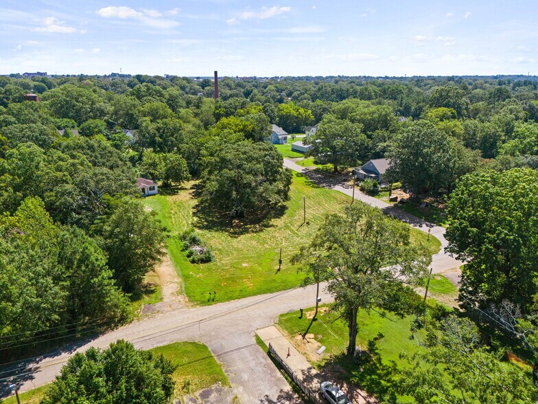 More Photos Of 1204 Evergreen St, Anderson Apartments For Sale