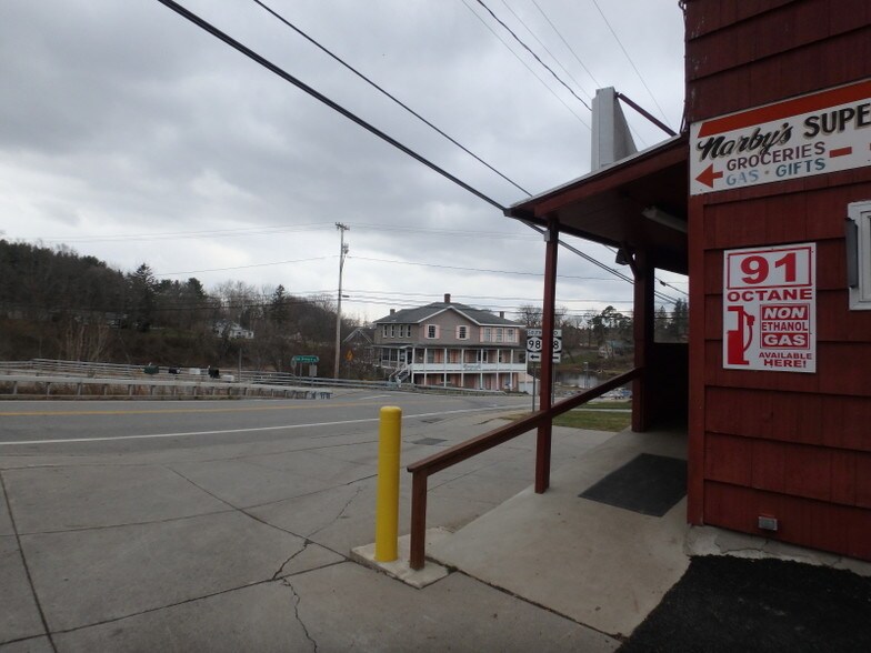 More Photos Of 1292 Oak Orchard Rd, Kent Convenience Store For Sale