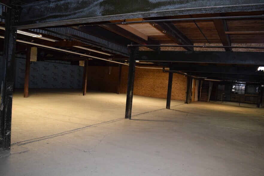 More Photos Of 9 Elm St, Owego Manufacturing For Lease