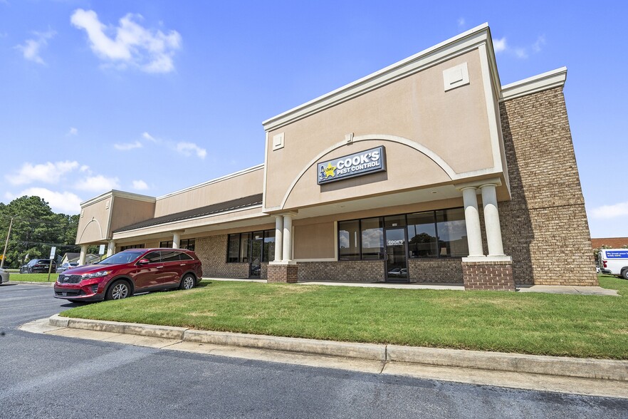 More Photos Of 225 Smithville Church Rd, Warner Robins Storefront For Sale