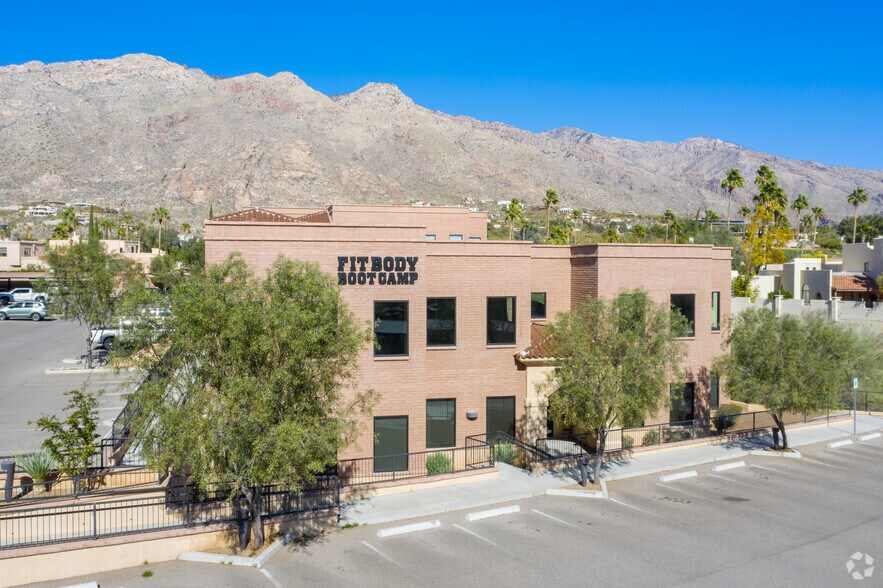 More Photos Of 6430 N Swan Rd, Tucson Office For Sale