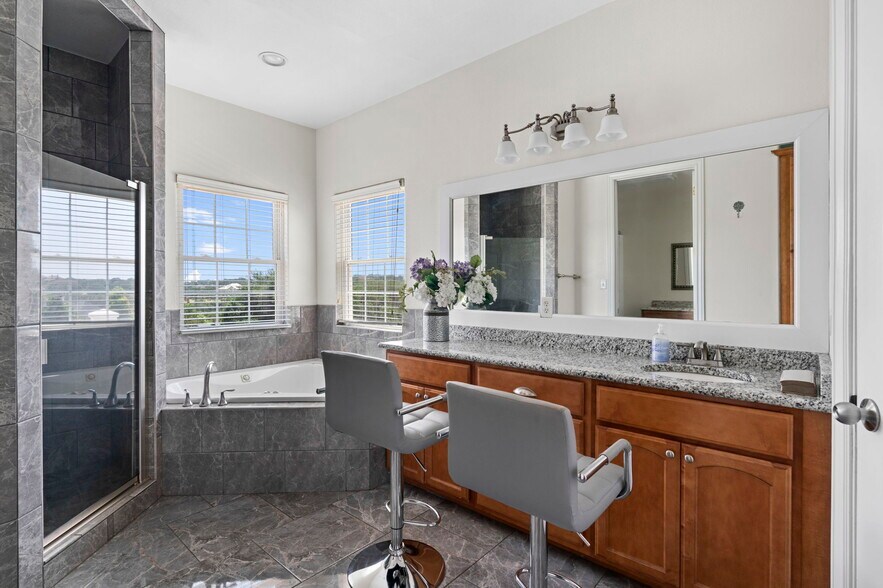 More Photos Of 1470 S Cranes Mill Rd, New Braunfels Lodge Meeting Hall For Sale