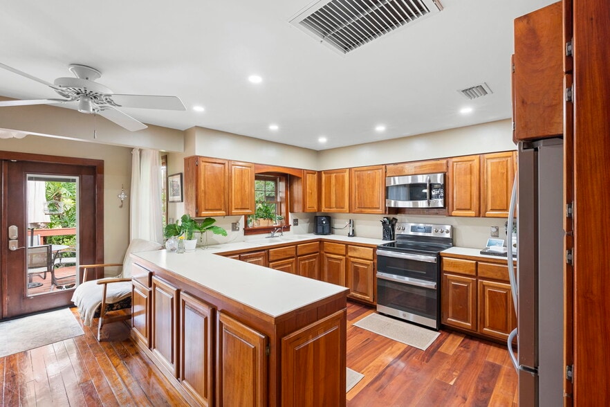 More Photos Of 1056 Reynolds Rd, De Leon Springs Specialty For Sale