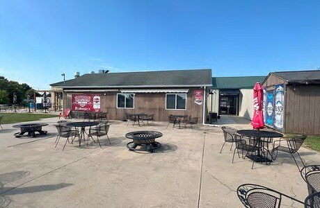 More Photos Of 1324 Jamie Ln, Waterloo Restaurant For Sale