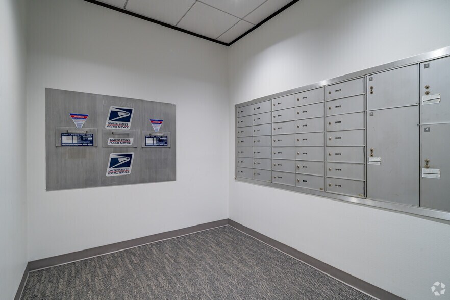 More Photos Of 1020 NE Loop 410, San Antonio Office For Lease