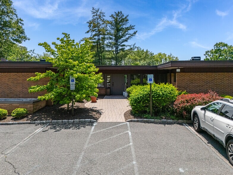 Primary Photo Of 8 Shunpike Rd, Madison Office For Sale