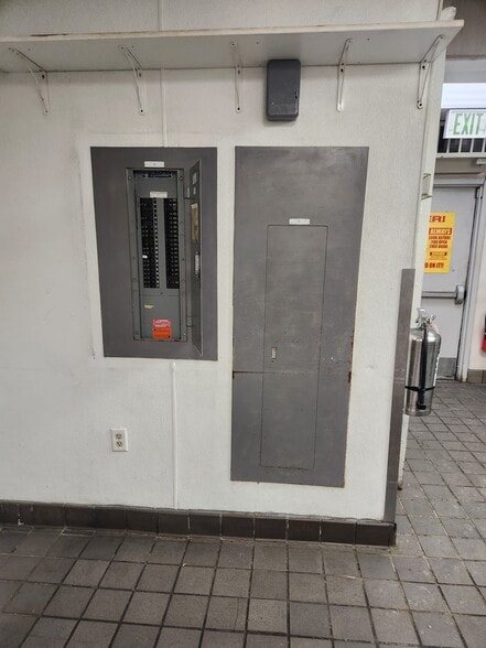 More Photos Of 1037 Barre Townshp Blvd, Wilkes Barre Fast Food For Lease