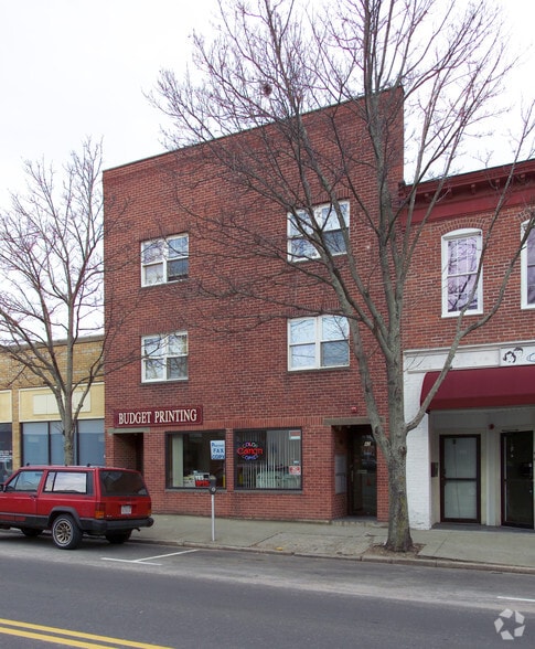 More Photos Of 40-42 Weir St, Taunton Storefront Retail Residential For Lease