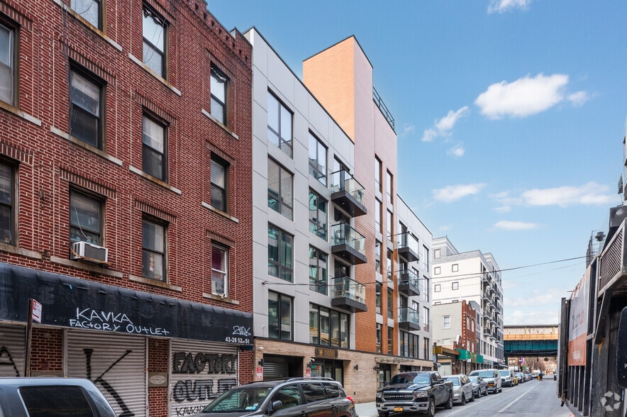 More Photos Of 4320 52nd St, Woodside Apartments For Lease