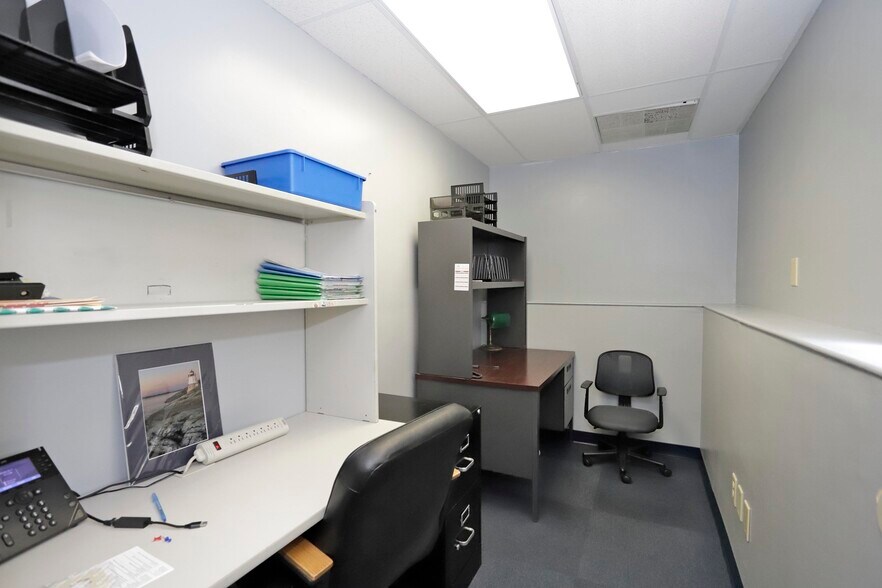 More Photos Of 1 Welby Rd, New Bedford Office For Sale
