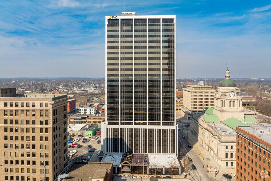 More Photos Of 110 W Berry St, Fort Wayne Office For Lease