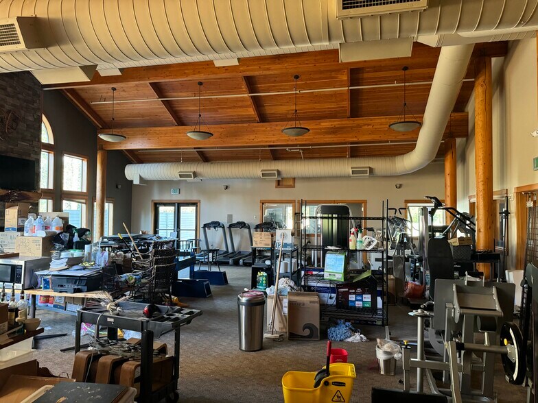 More Photos Of 18135 Cottonwood Rd, Sunriver General Retail For Sale