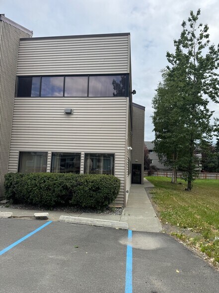 More Photos Of 2735 E Tudor Rd, Anchorage Medical For Lease