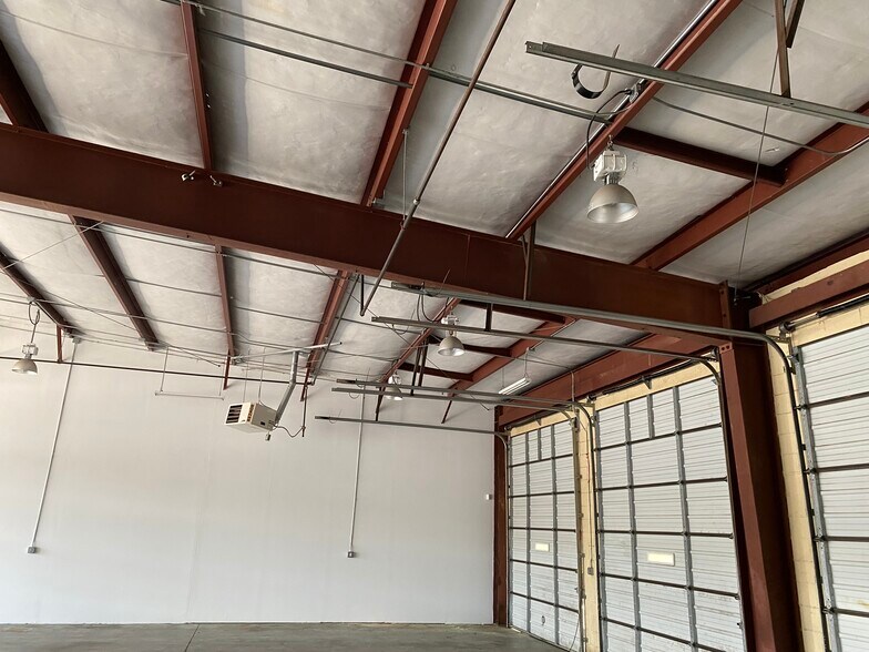 More Photos Of 2730 Austell Rd, Marietta Auto Repair For Lease