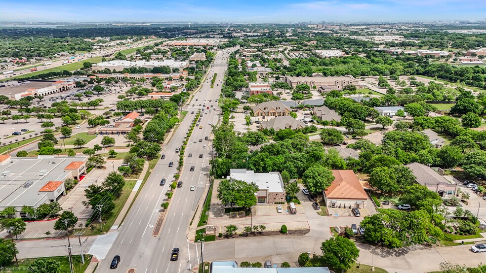 More Photos Of 1695 E Southlake Blvd, Southlake Freestanding For Lease