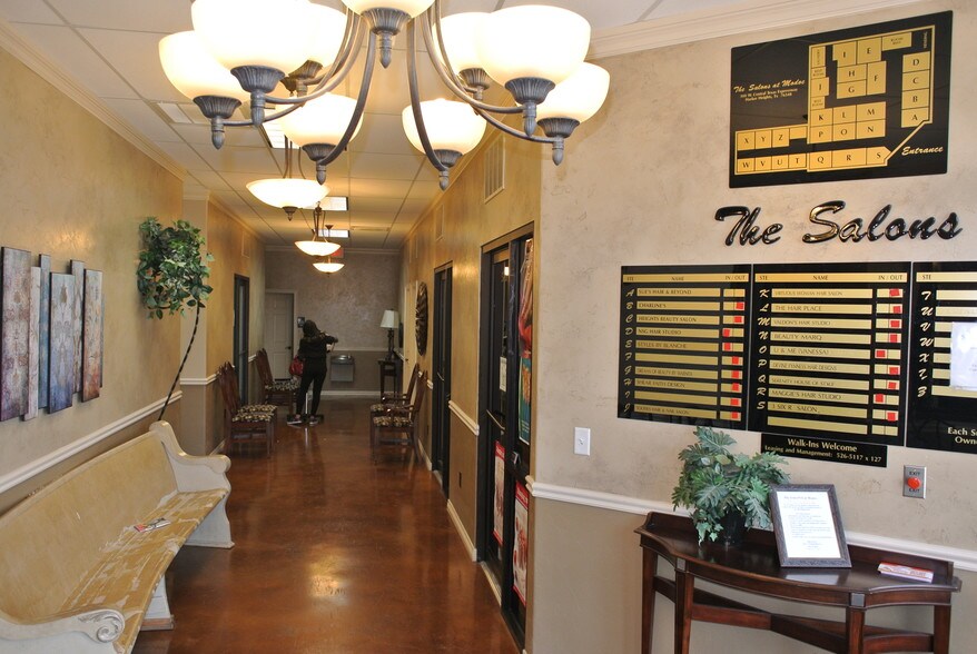 More Photos Of 300 W Central Texas Expy, Killeen Freestanding For Lease