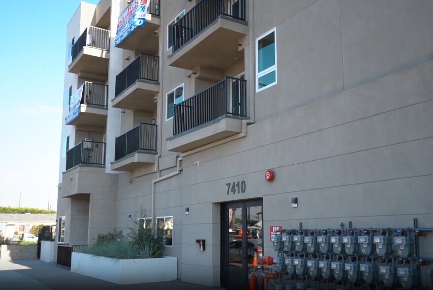 More Photos Of 7410 Avalon Blvd, Los Angeles Apartments For Sale