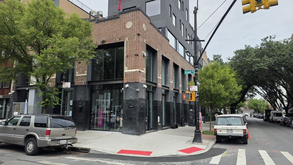 Primary Photo Of 307-311 Grand St, Brooklyn Office For Lease
