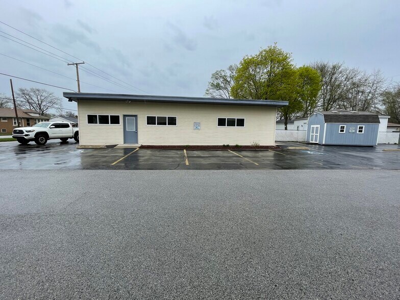 Primary Photo Of 1741 W Old Ridge Rd, Hobart Storefront Retail Office For Sale