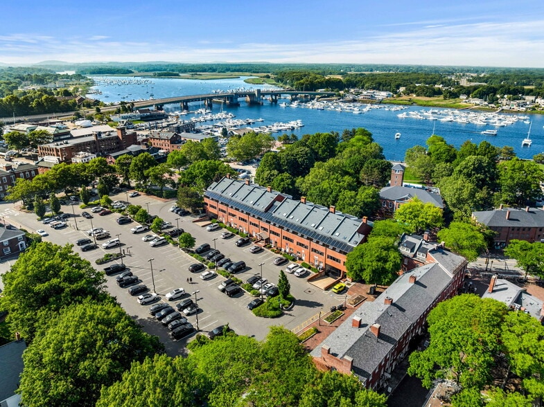 More Photos Of 1 Merrimac St, Newburyport Apartments For Lease