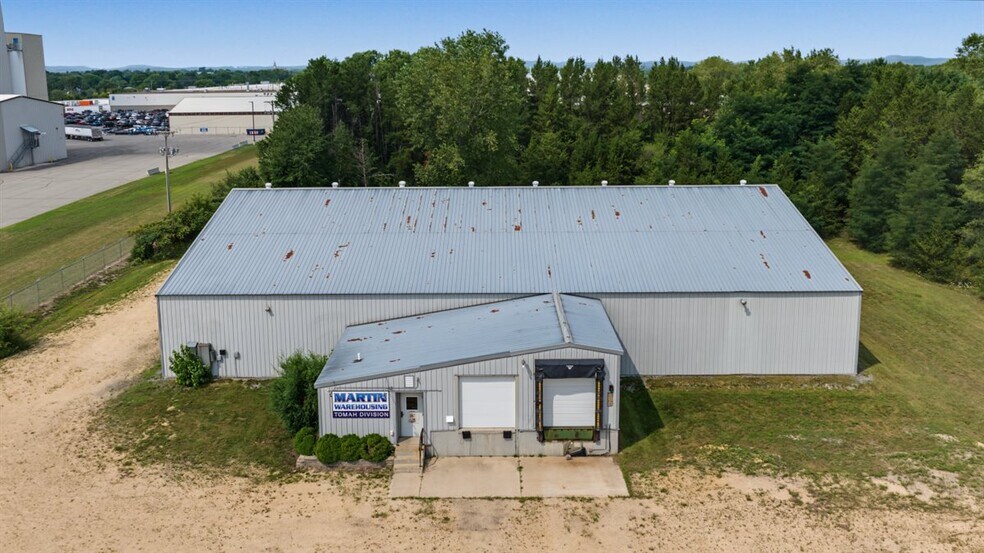More Photos Of 211 Toro Rd, Tomah Warehouse For Lease