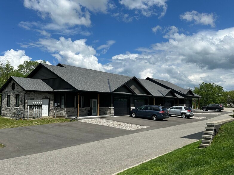 Primary Photo Of 1115 Millwood Av, Brockville Apartments For Sale