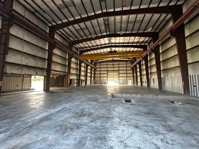 More Photos Of 8714 Galveston Rd, Houston Warehouse For Sale