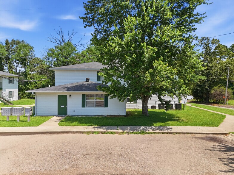 Primary Photo Of 433 Bradley Rd, Warren Apartments For Sale