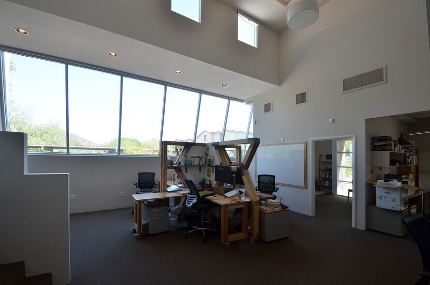 More Photos Of 1730 E Northern Ave, Phoenix Office For Lease
