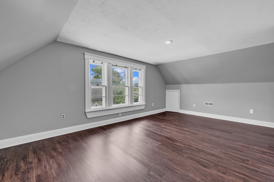 More Photos Of 4438 Pearl Rd, Cleveland Apartments For Sale