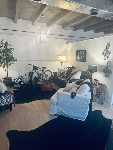 More Photos Of 296 White Bridge Pike, Nashville Loft Creative Space For Lease