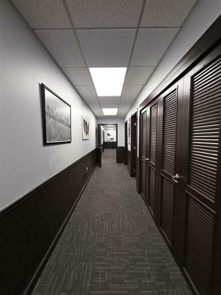 More Photos Of 1925 Indian Wood Cir, Maumee Office For Sale