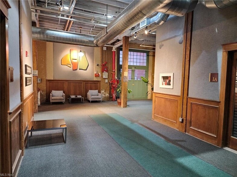 More Photos Of 1667 E 40th St, Cleveland Loft Creative Space For Sale