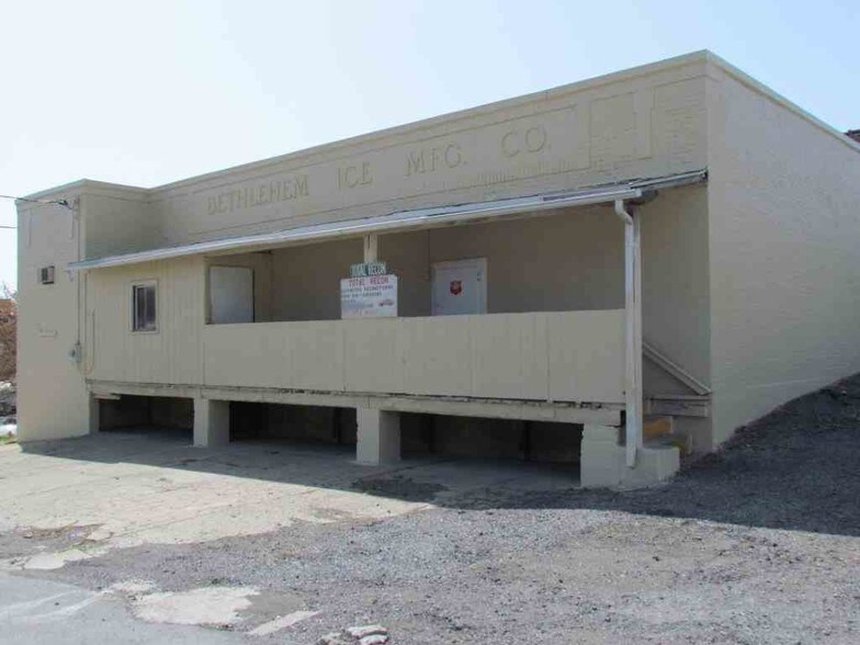 More Photos Of 911 Orchard St, Bethlehem Auto Repair For Lease