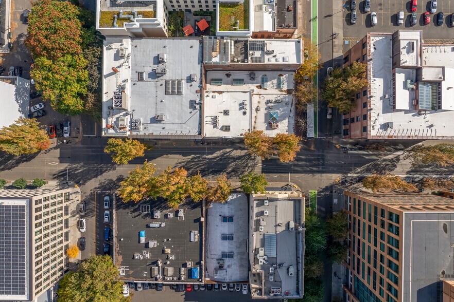 More Photos Of 220-228 SW 1st Ave, Portland General Retail For Sale