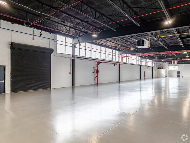 More Photos Of 22 Readington Rd, Branchburg Manufacturing For Lease