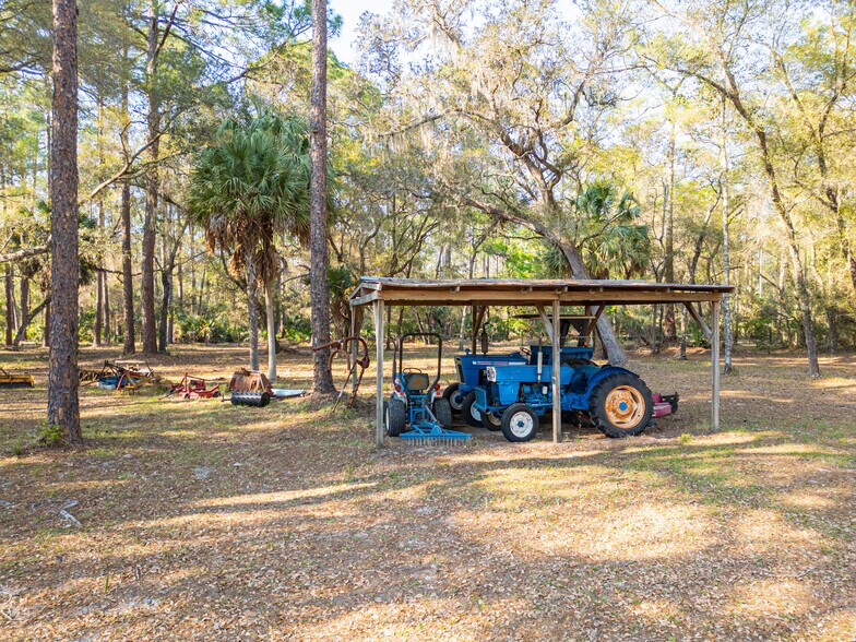 More Photos Of 8600 NE 147th Avenue Rd, Silver Springs Lodge Meeting Hall For Sale