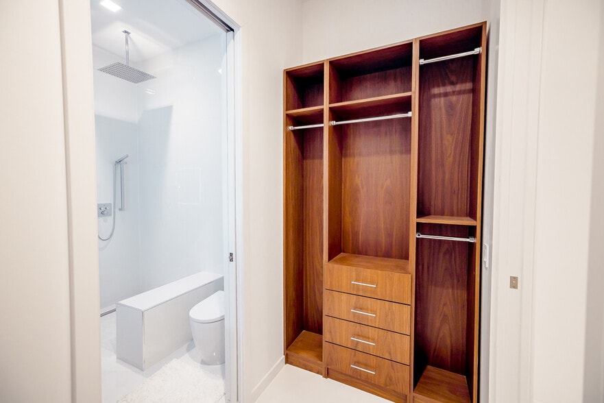 More Photos Of 400 S Old Woodward Ave, Birmingham Apartments For Sale