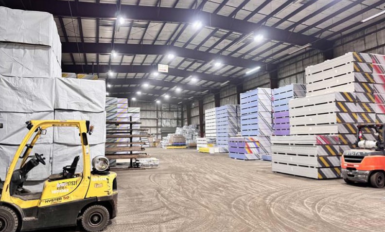 More Photos Of 100 Main St, Tullytown Warehouse For Lease