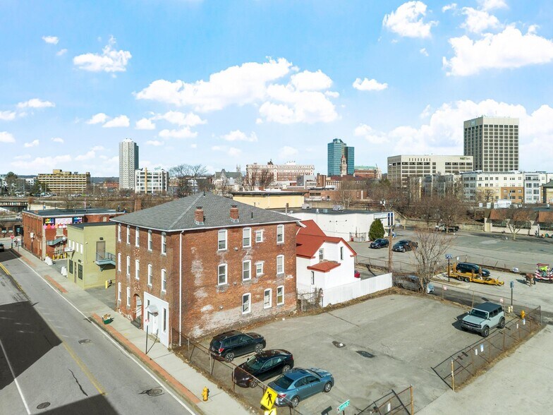 More Photos Of 12 Winter St, Worcester Apartments For Sale