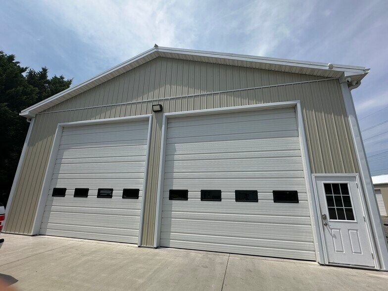 More Photos Of 3109 Ocean Gtwy, Cambridge Freestanding For Sale