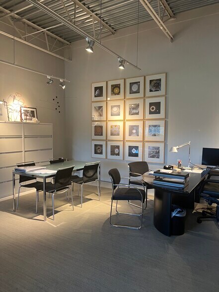 More Photos Of 29110 Inkster Rd, Southfield Office For Lease