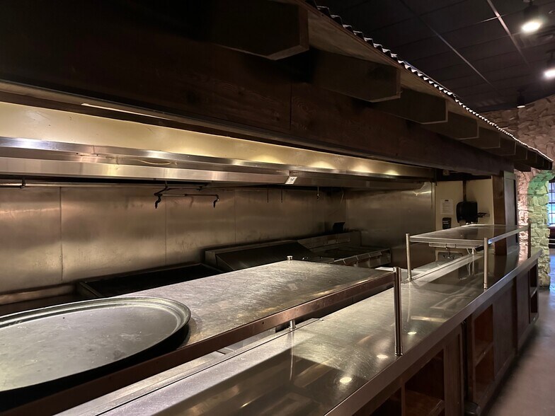 More Photos Of 520 Harvey Rd, College Station Restaurant For Lease