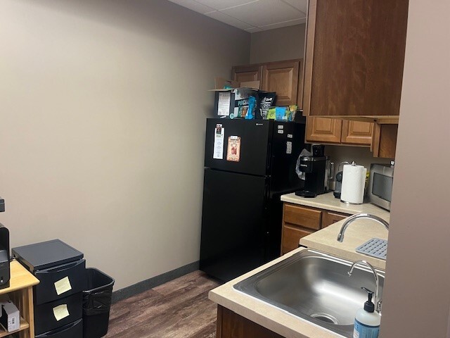 More Photos Of 100 Bradford Rd, Wexford Medical For Lease